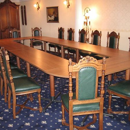Grand Hotel London Varna Exterior foto The table of the Landtag of the Free State of Saxony