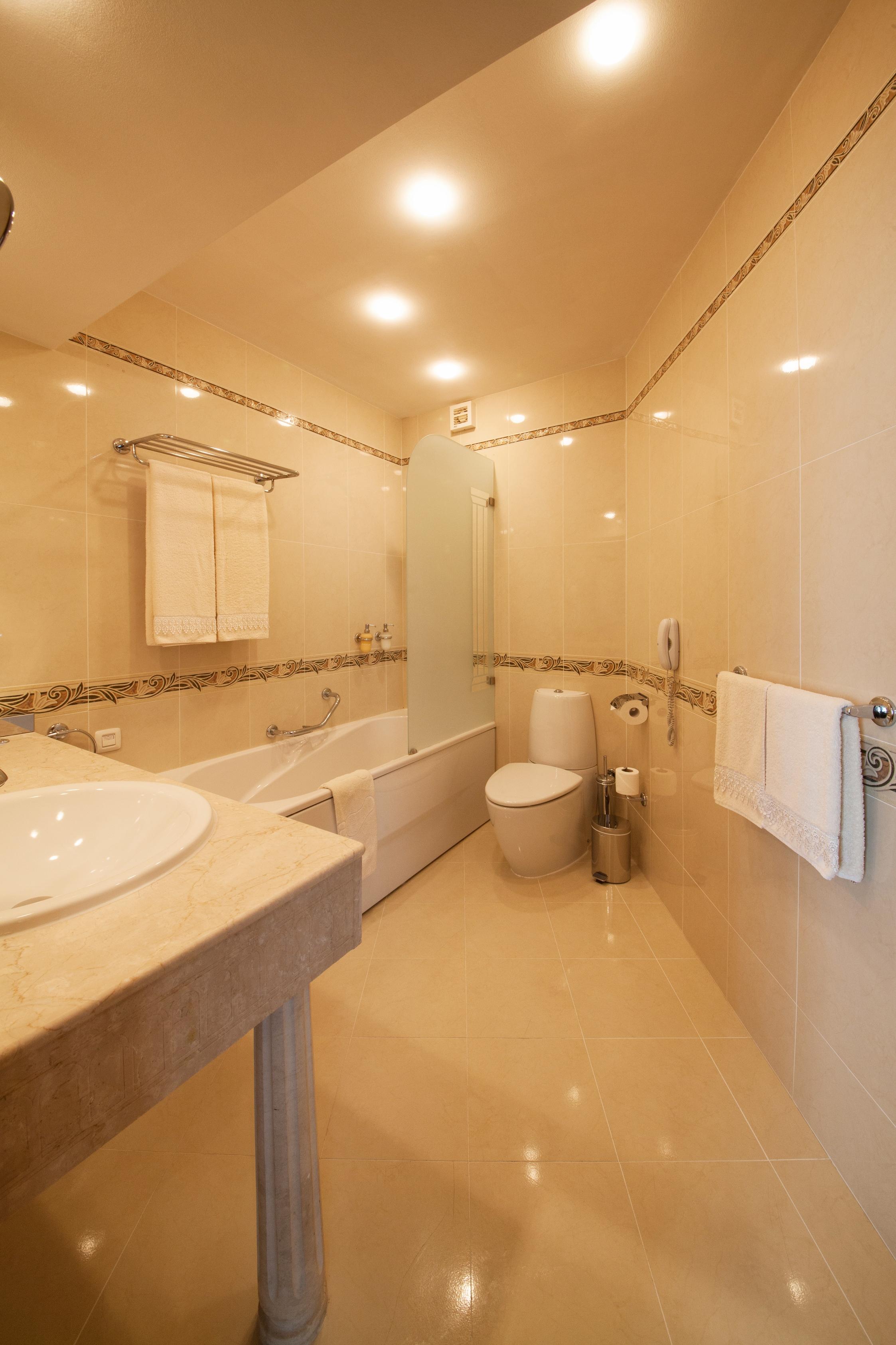 Grand Hotel London Varna Exterior foto Bathroom