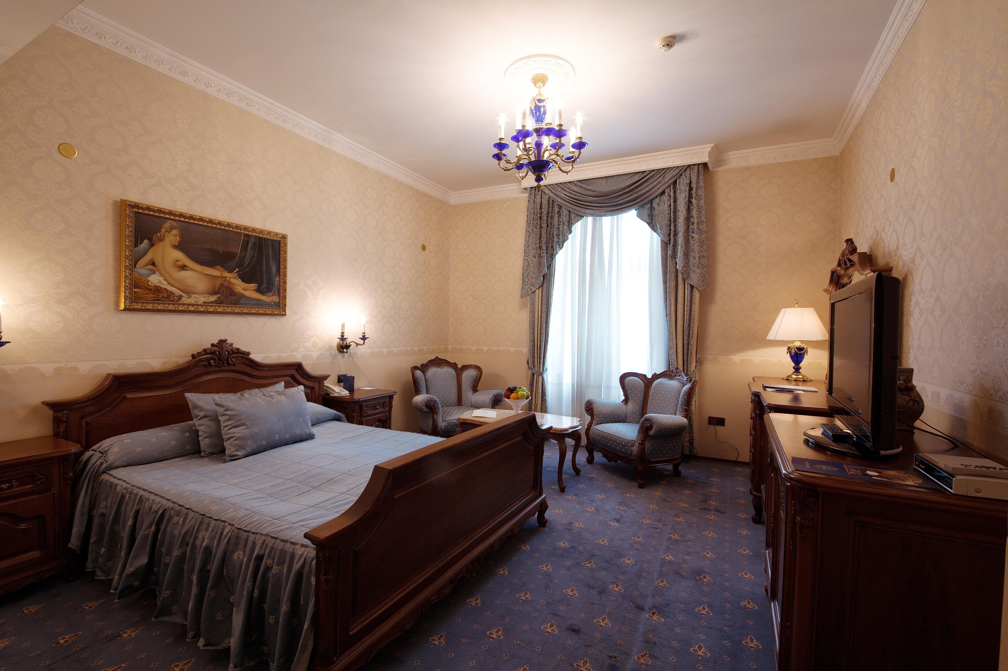 Grand Hotel London Varna Exterior foto A room at the hotel