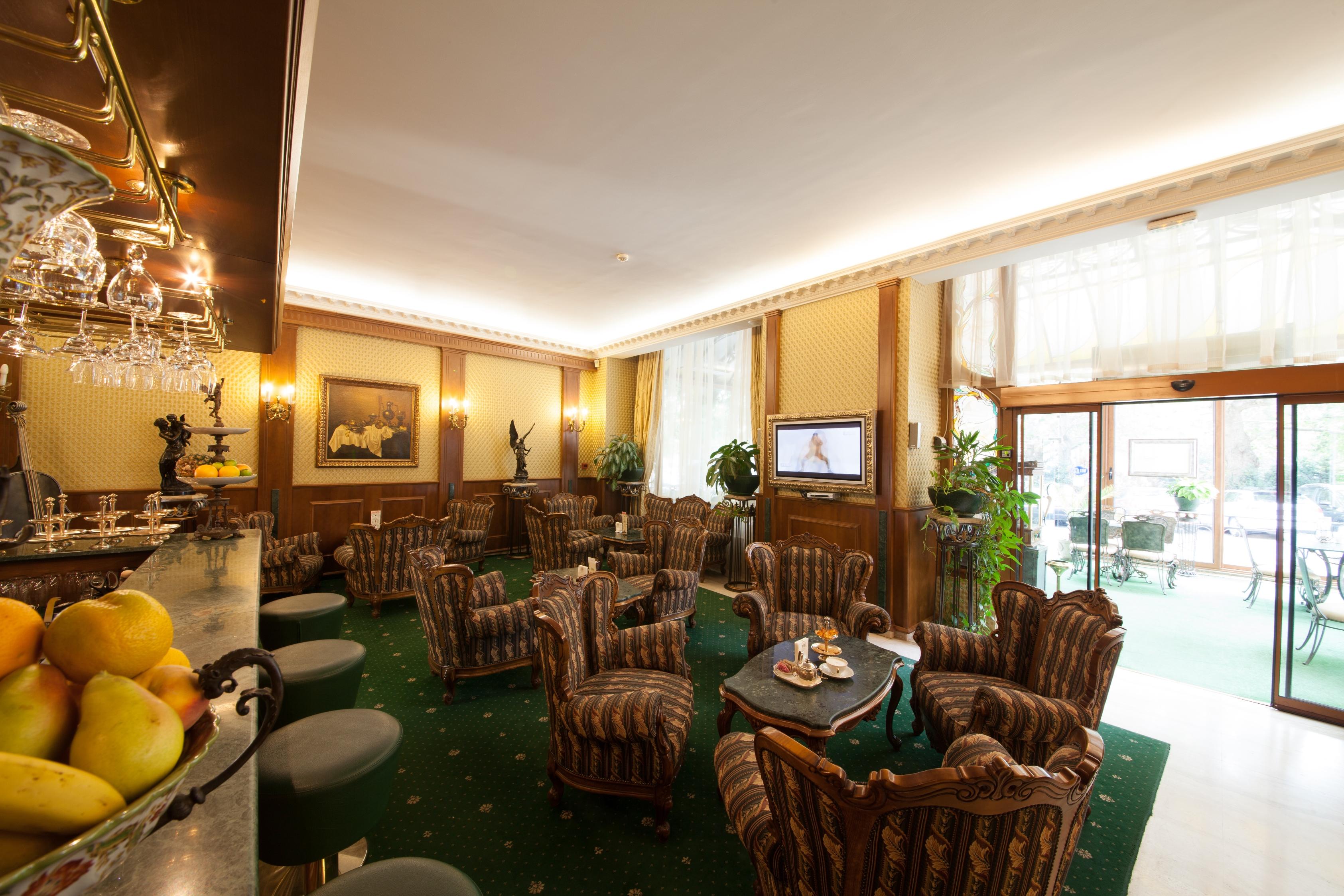 Grand Hotel London Varna Exterior foto The lobby