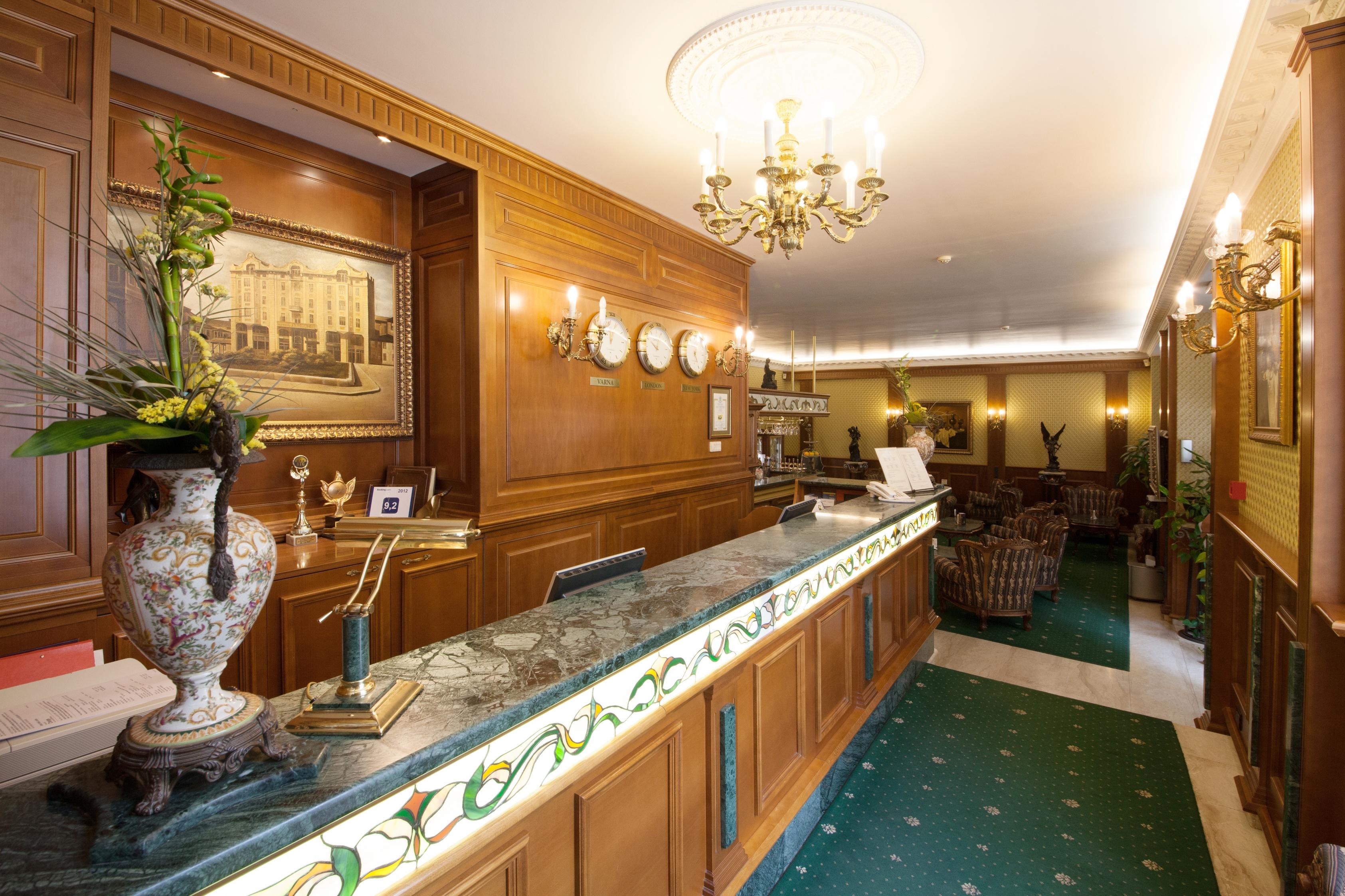 Grand Hotel London Varna Exterior foto Reception