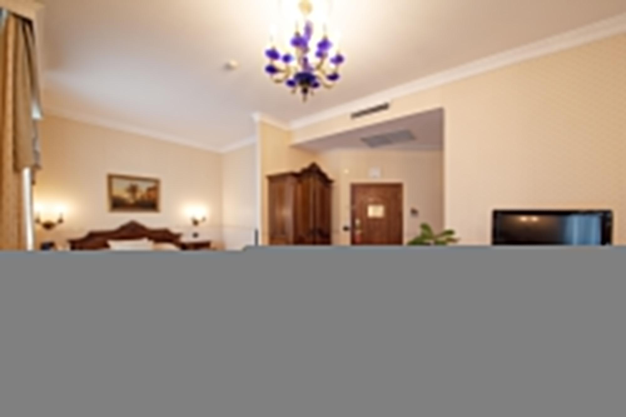 Grand Hotel London Varna Exterior foto A room at the hotel