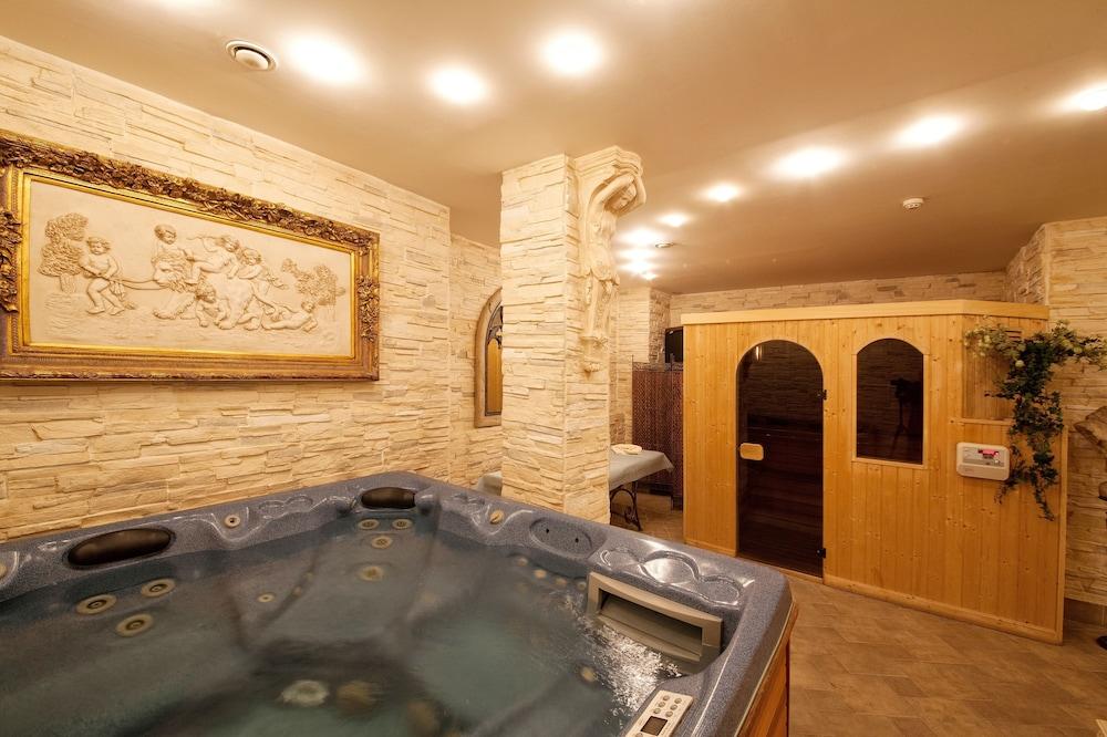 Grand Hotel London Varna Exterior foto A modern spa